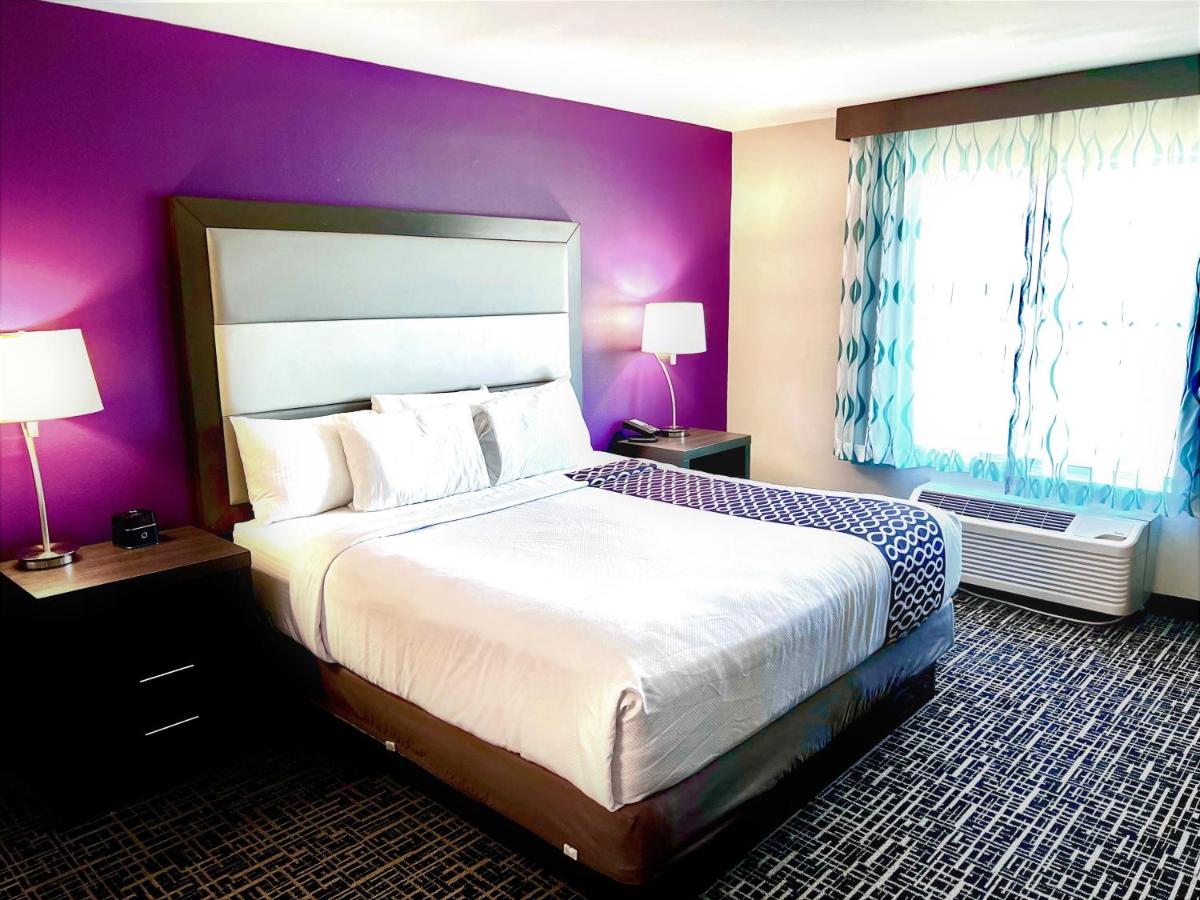 King Room - Disability Access at La Quinta Inn & Suites by Wyndham Pharr North McAllen