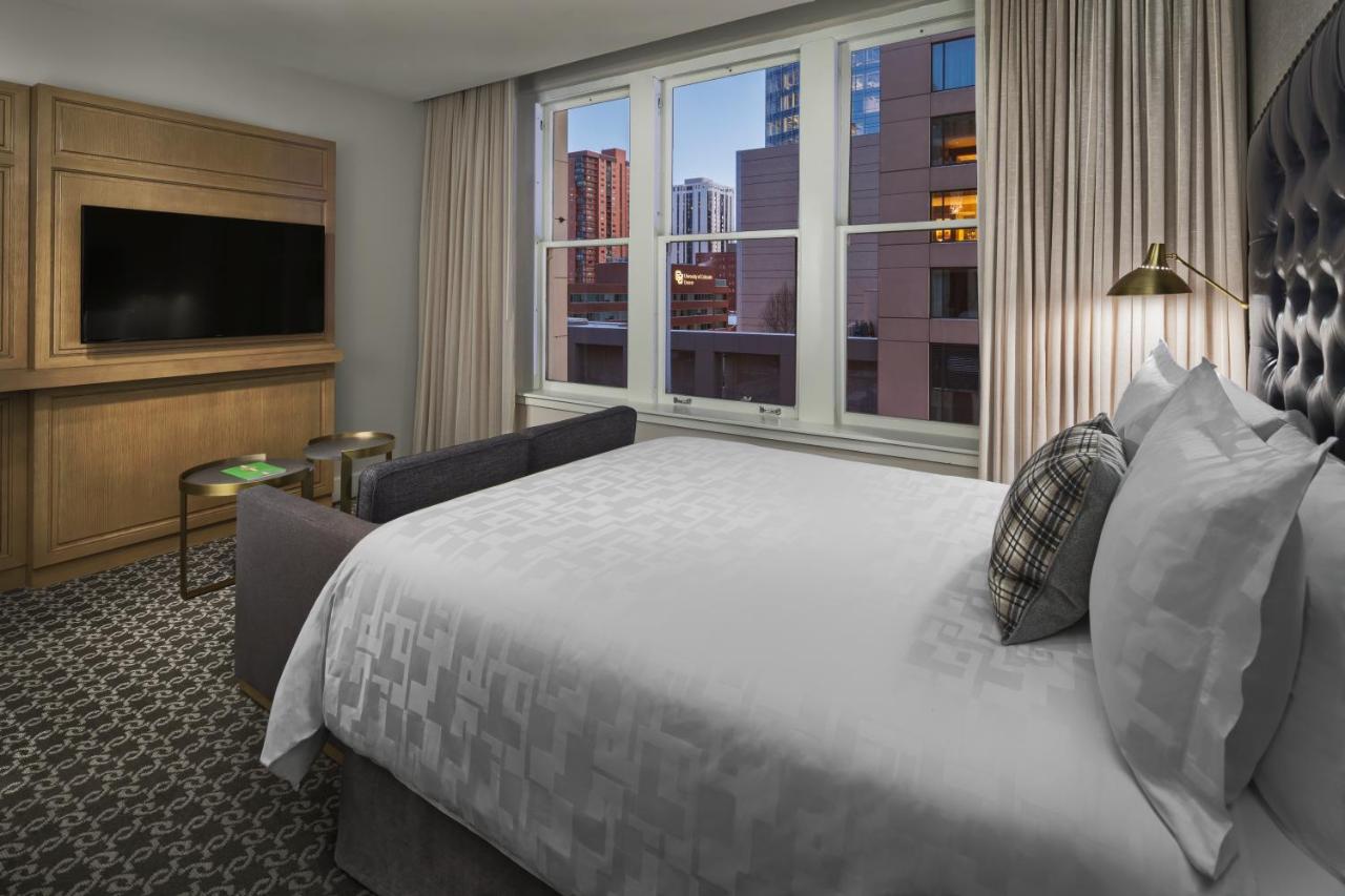 Queen Room - Disability Access at Hotel Teatro