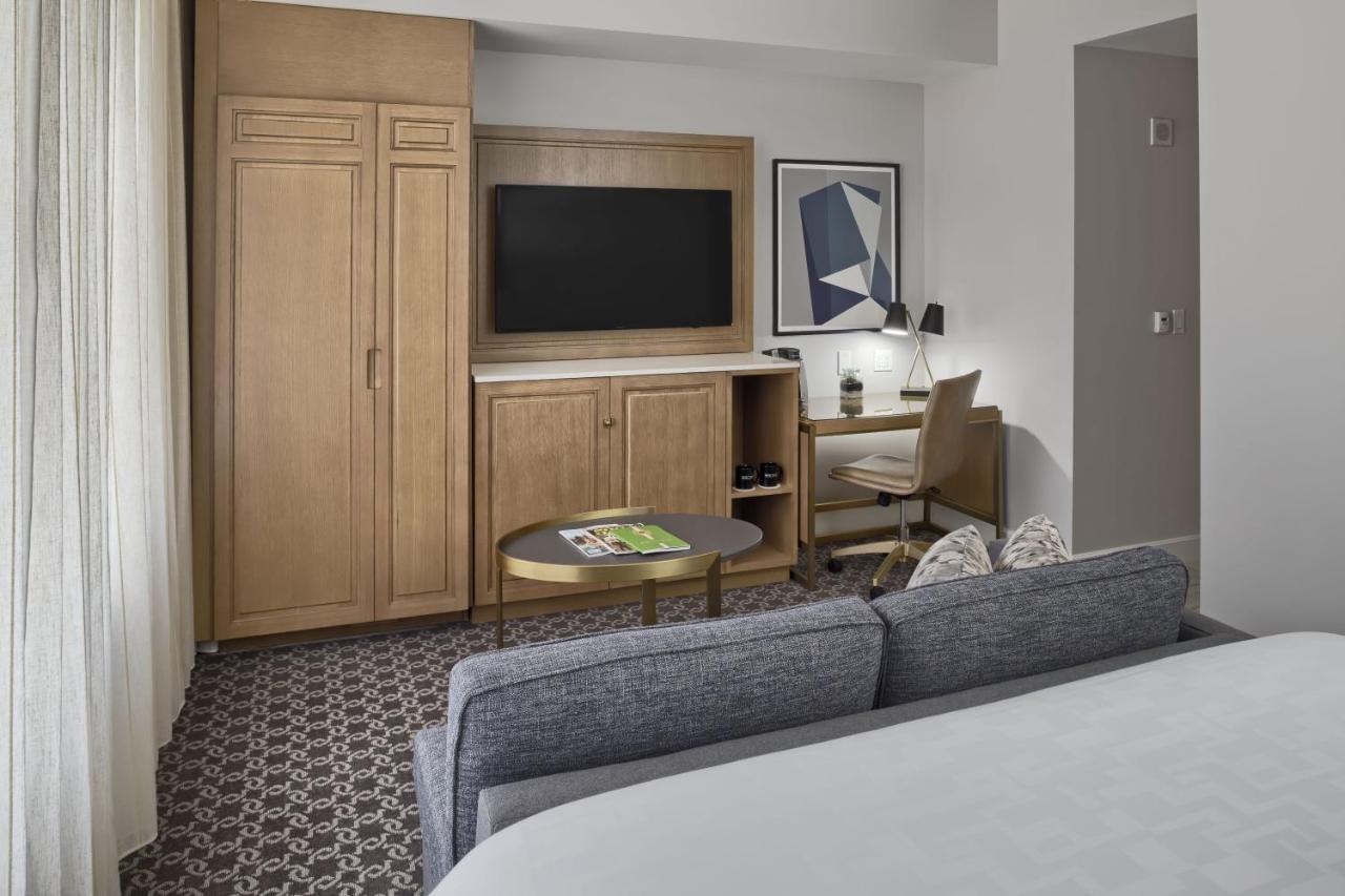 Superior King Room at Hotel Teatro
