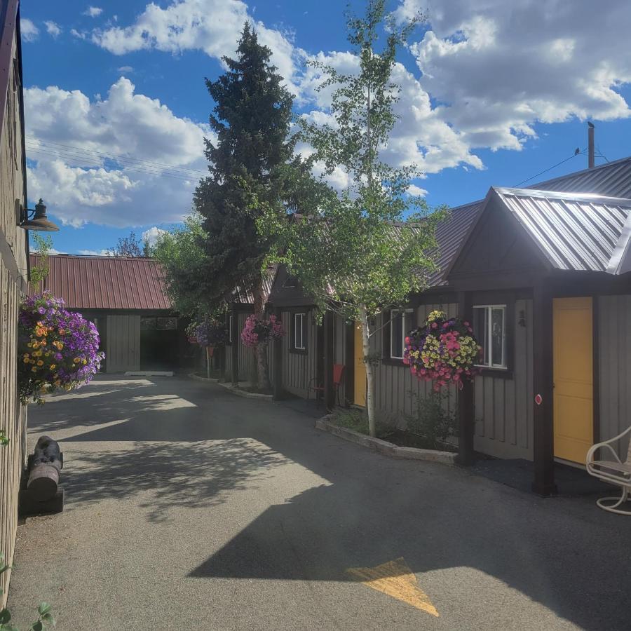  | Gannett Peak Lodge