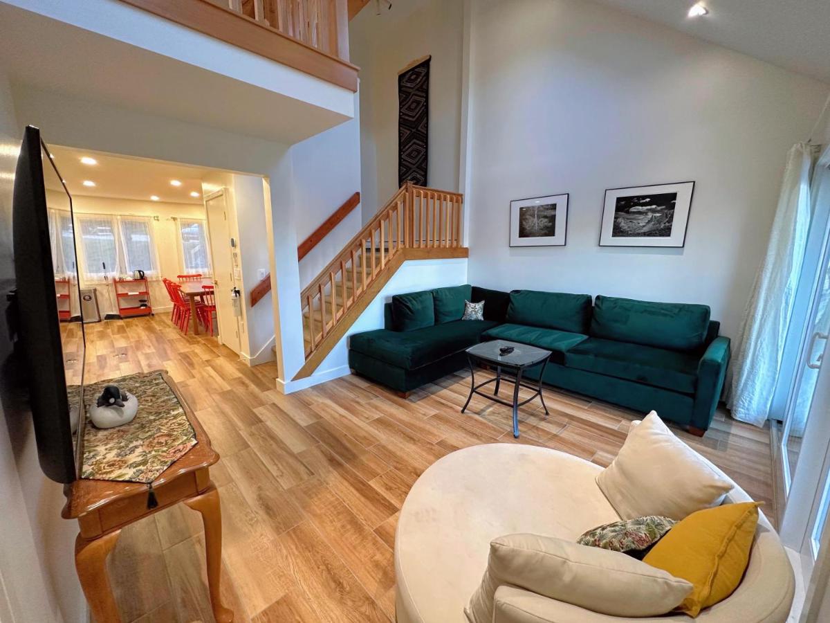 | R18 Affordable Ski-in Ski-out Bretton Woods Townhome mountain views