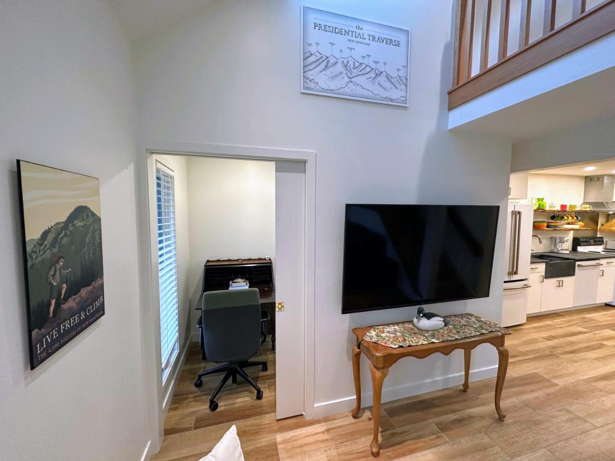 | R18 Affordable Ski-in Ski-out Bretton Woods Townhome mountain views