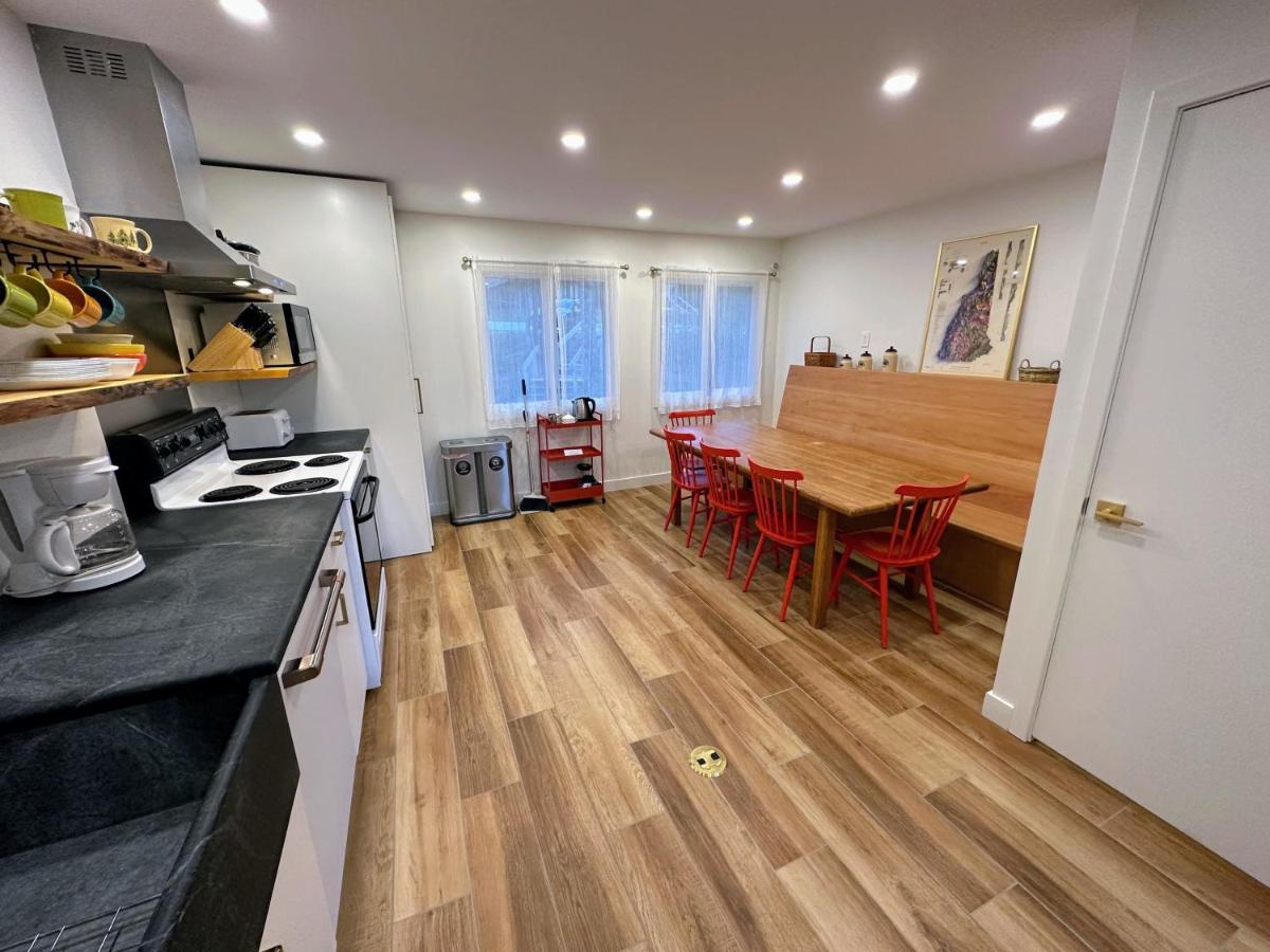 | R18 Affordable Ski-in Ski-out Bretton Woods Townhome mountain views