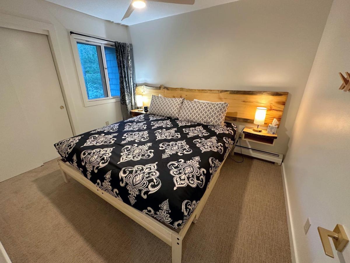 | R18 Affordable Ski-in Ski-out Bretton Woods Townhome mountain views