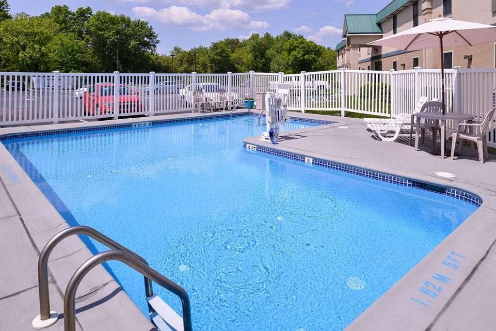 | Quality Inn