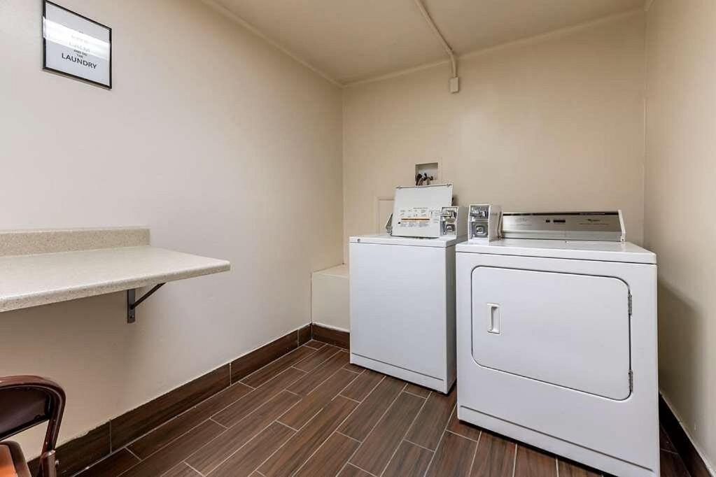 | Quality Inn