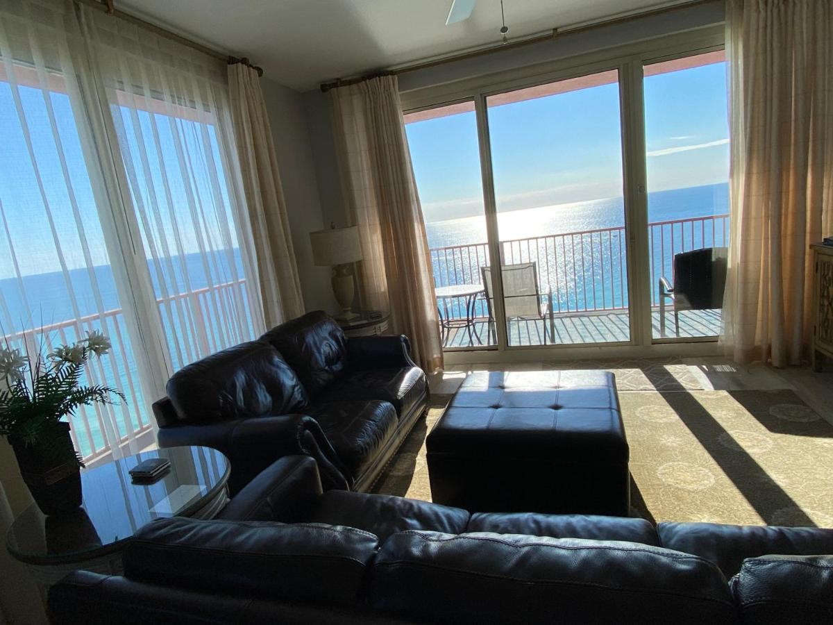 | Shores of Panama Penthouse Resort