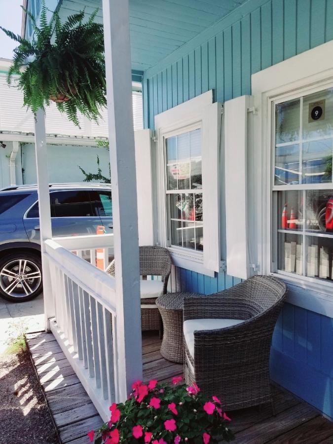 Cottage at Old Town Suites