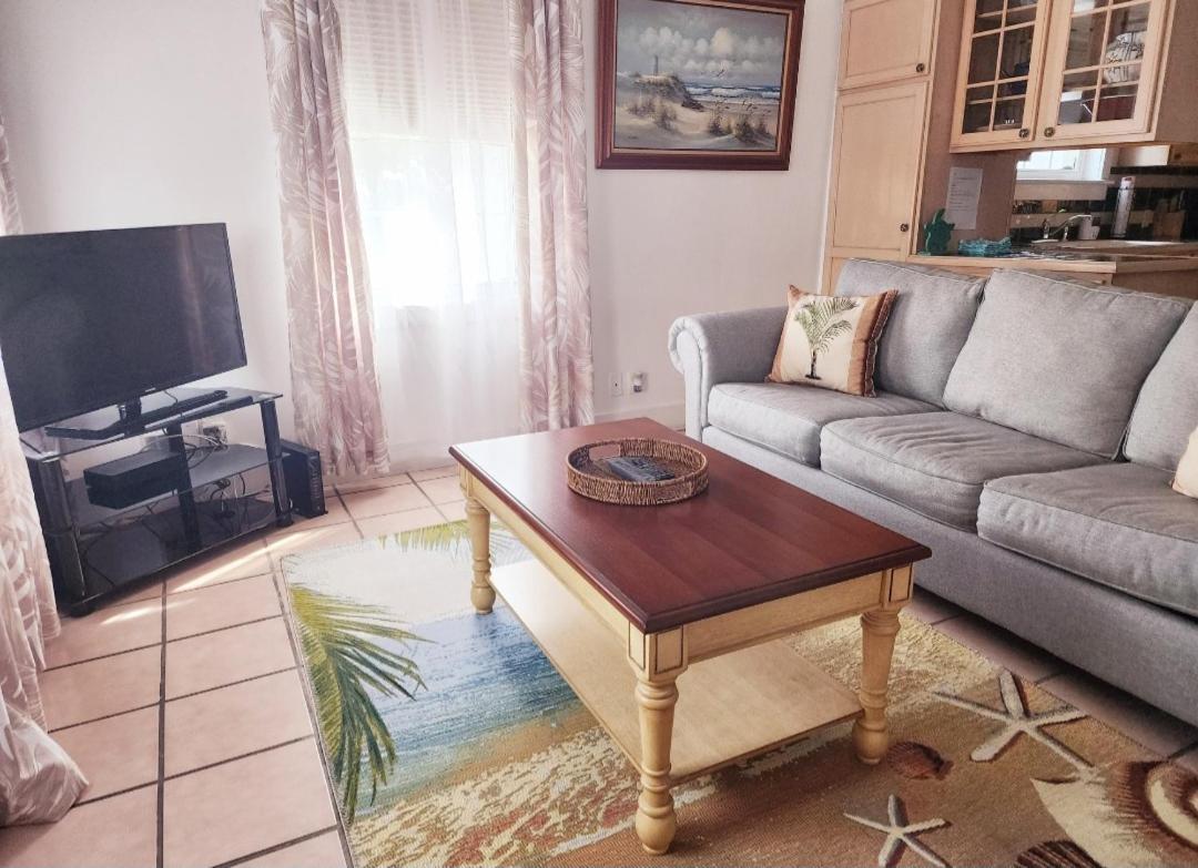 Cottage at Old Town Suites