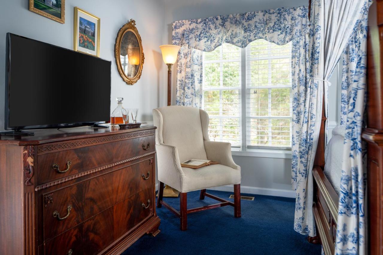 | A Williamsburg White House Inn