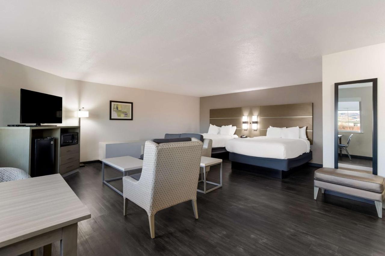 Large Queen Room with Two Queen Beds at Best Western Grants Inn