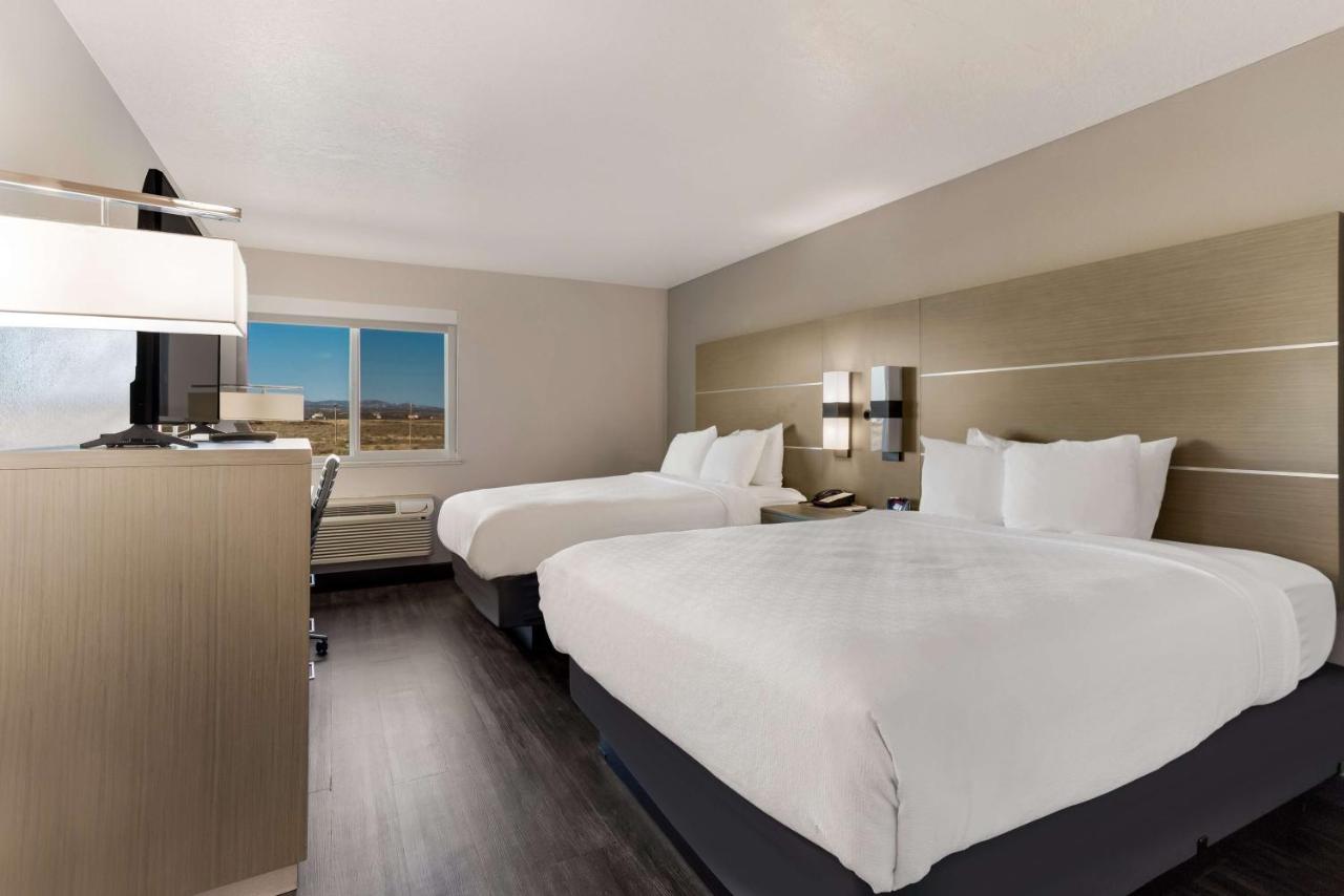 Queen Room with Two Queen Beds at Best Western Grants Inn