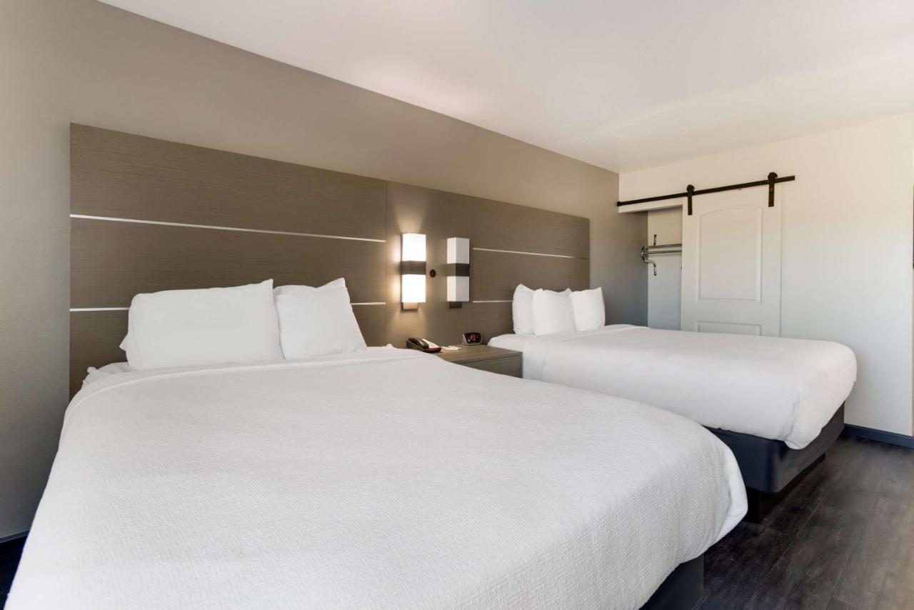Queen Room with Two Queen Beds at Best Western Grants Inn