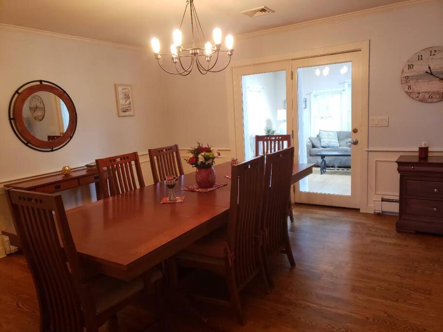 | Cape Cod house