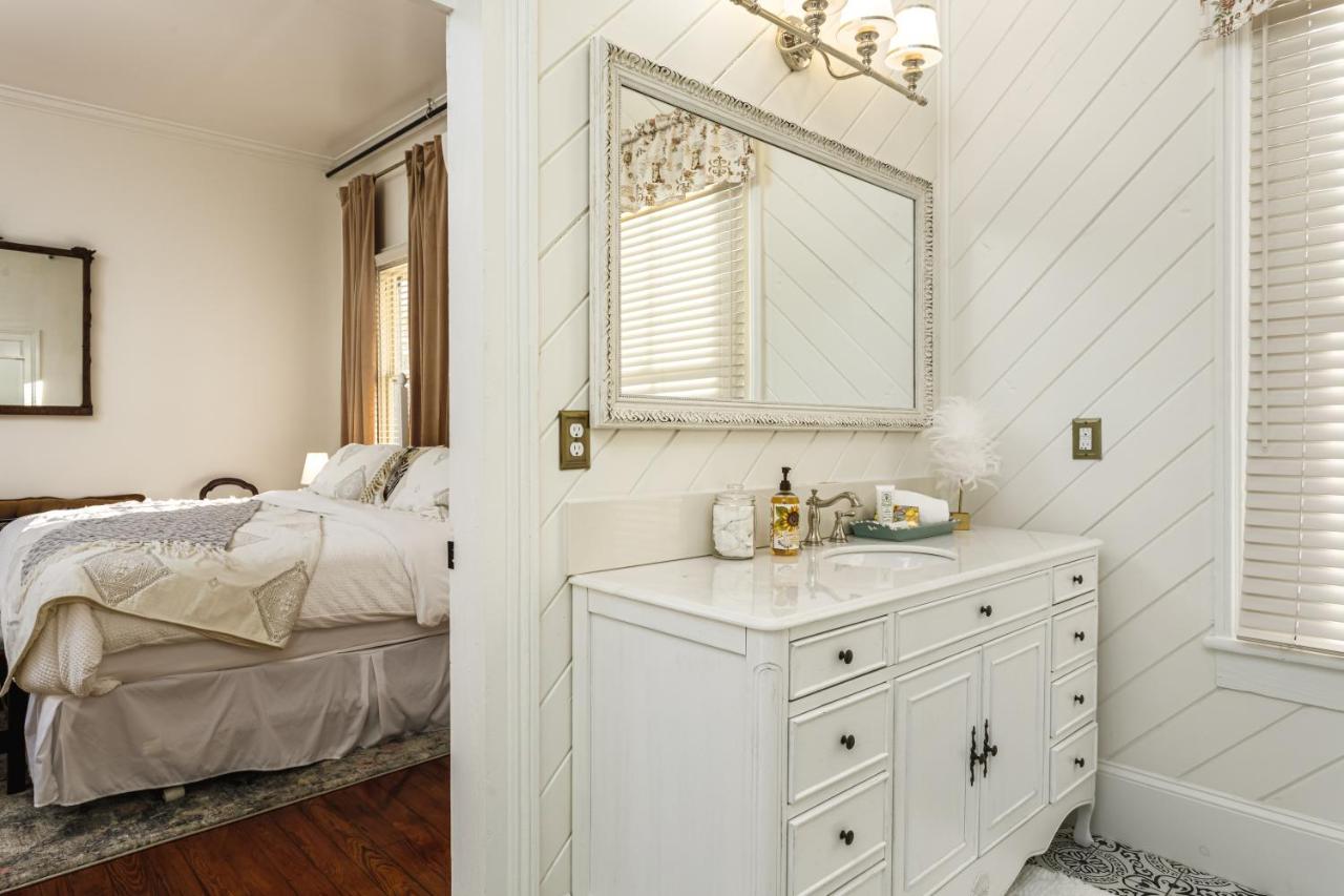  | Celestine Bed and Breakfast