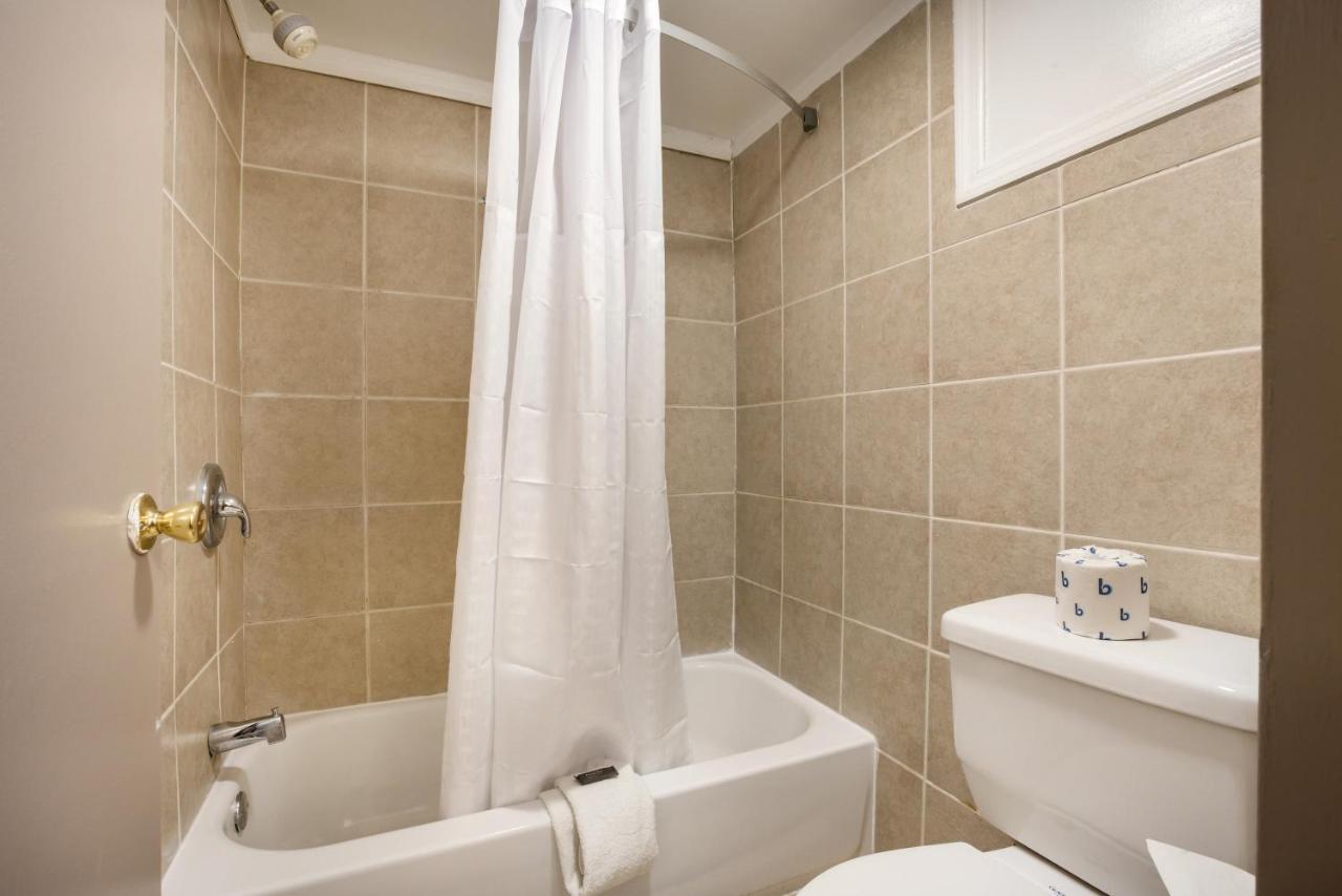 | RED CARPET INN EDISON