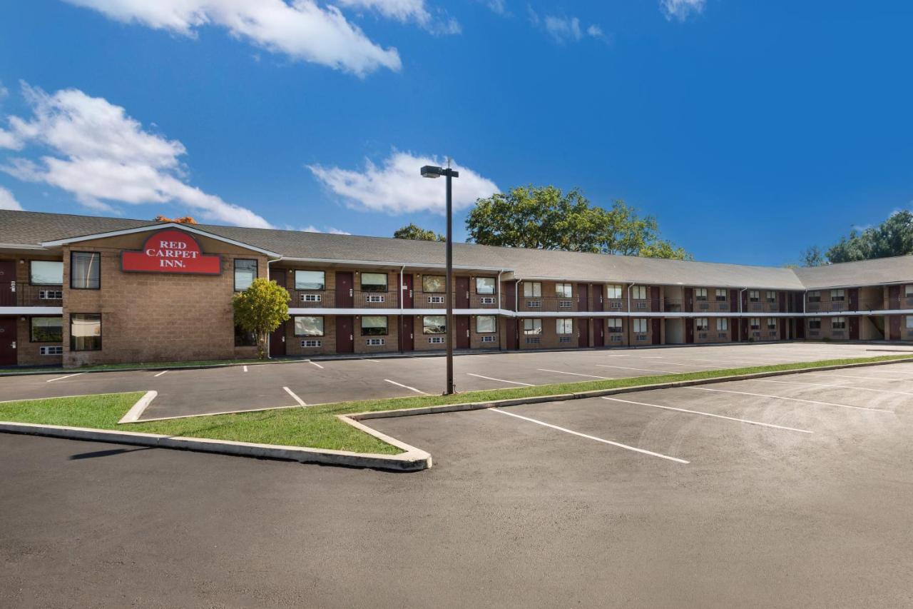 | RED CARPET INN EDISON