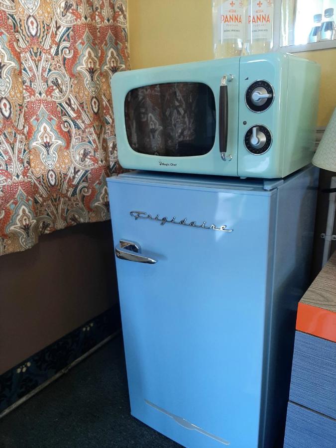 Budget Double Room at Harry's Man Cave: The New Star Motel Experience