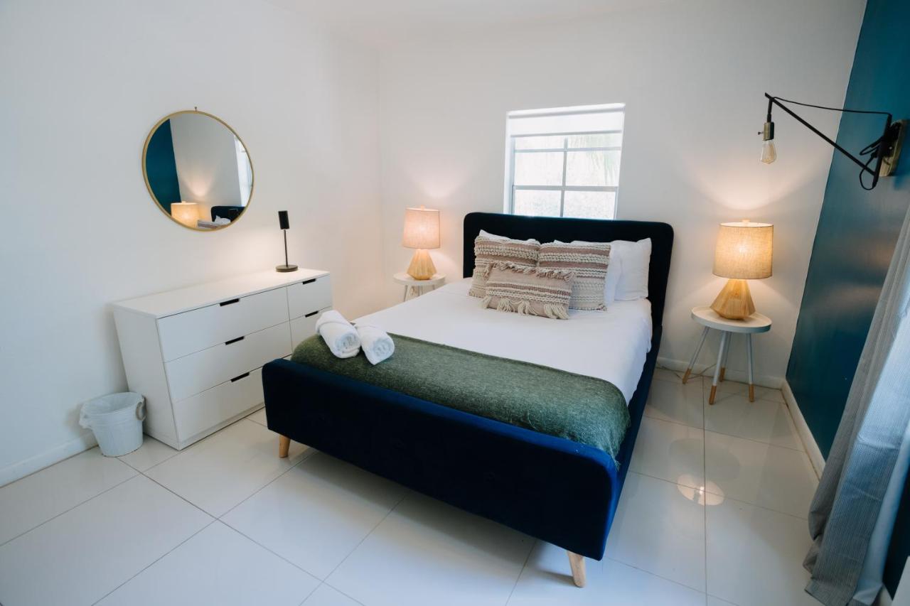 One-Bedroom Apartment at Miami River Inn By Renzzi