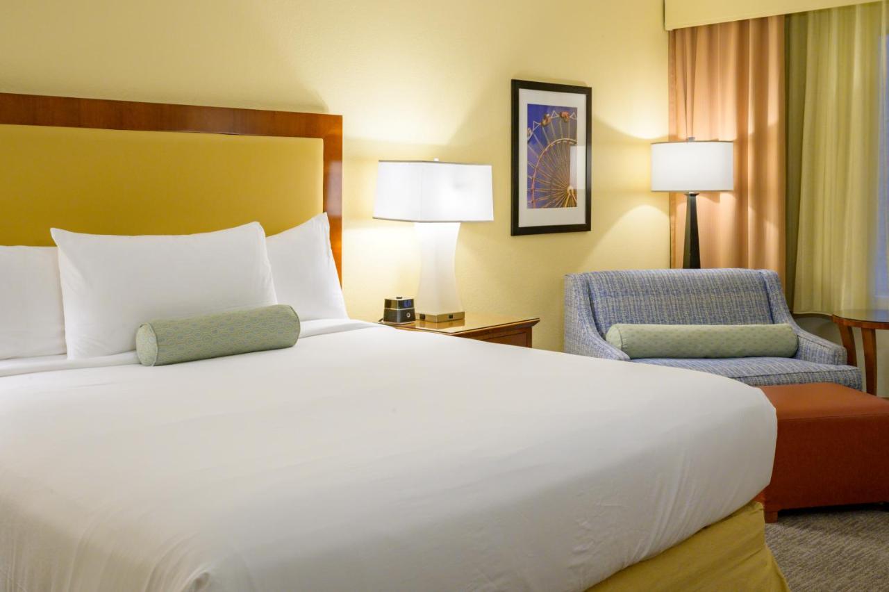 Preferred King at Airtel Plaza Hotel