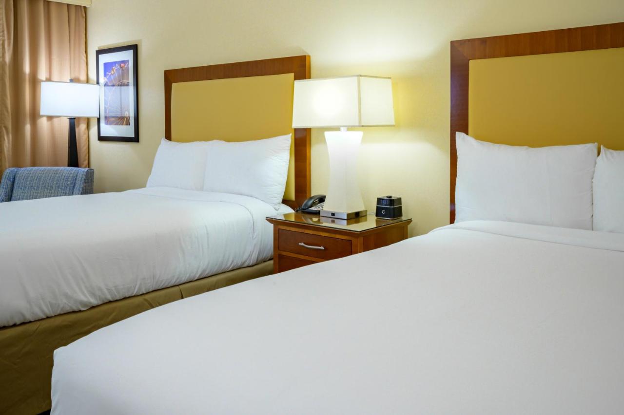 Preferred Double Queens at Airtel Plaza Hotel