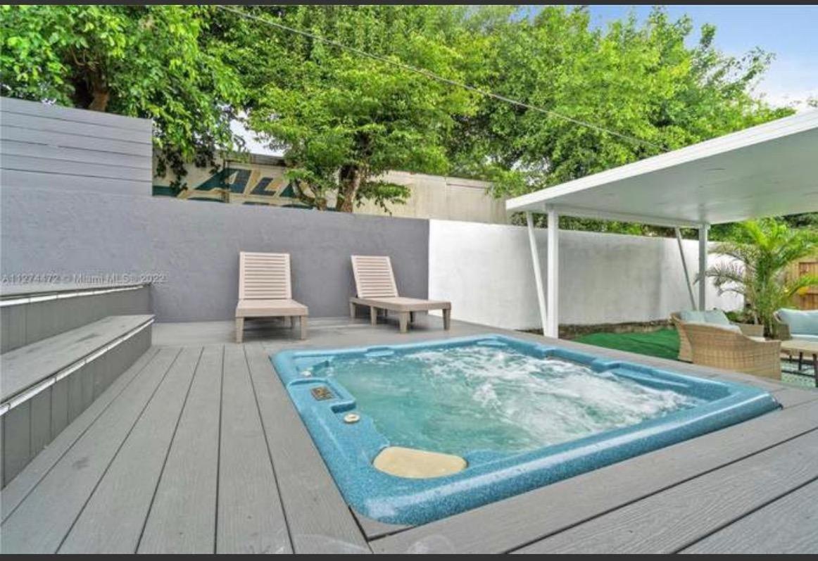 | Kool Runnings lodge Margate