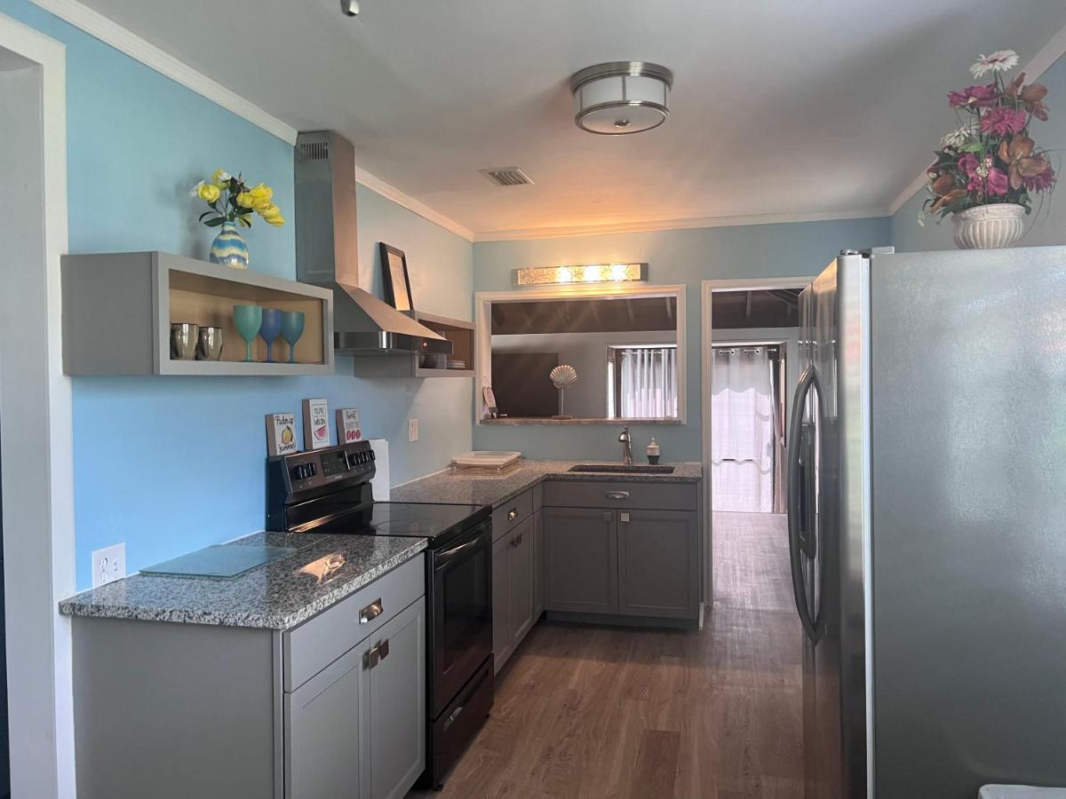  | Halifax Villa Blue