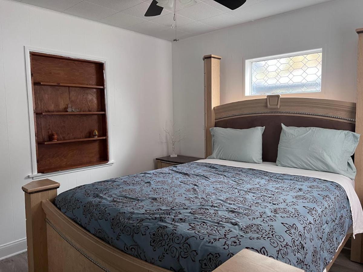  | Halifax Villa Blue