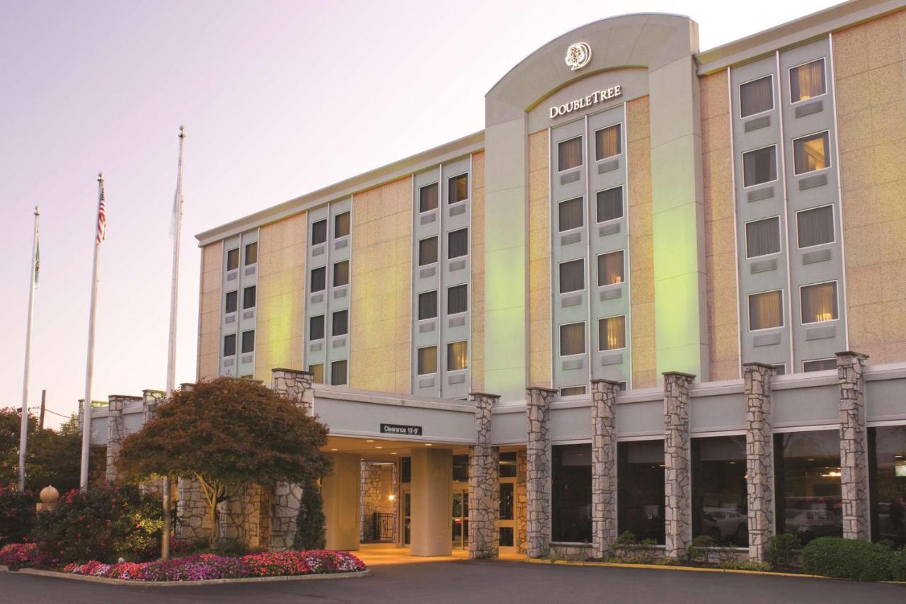  | DoubleTree by Hilton Pittsburgh Airport