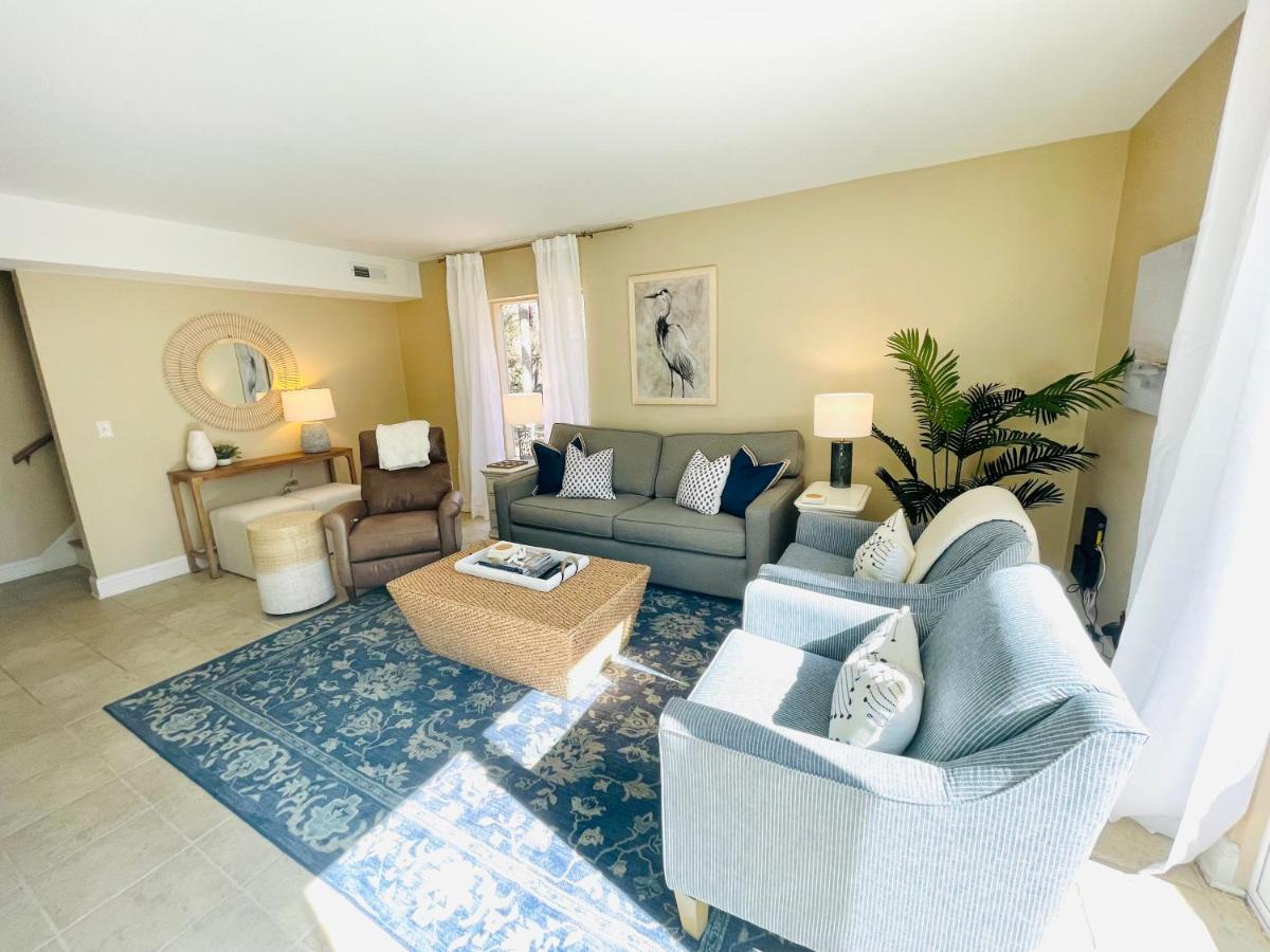  | 1206 Harbour Master Villas