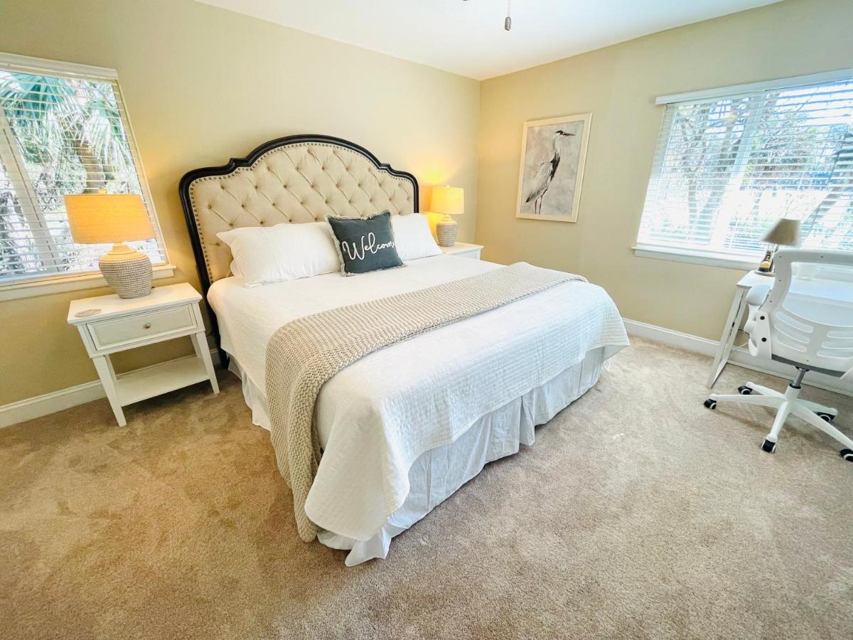 | 1206 Harbour Master Villas