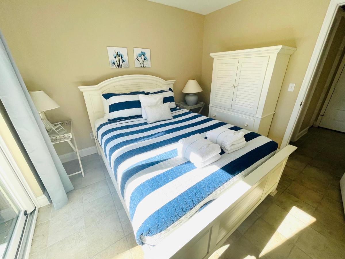  | 1206 Harbour Master Villas