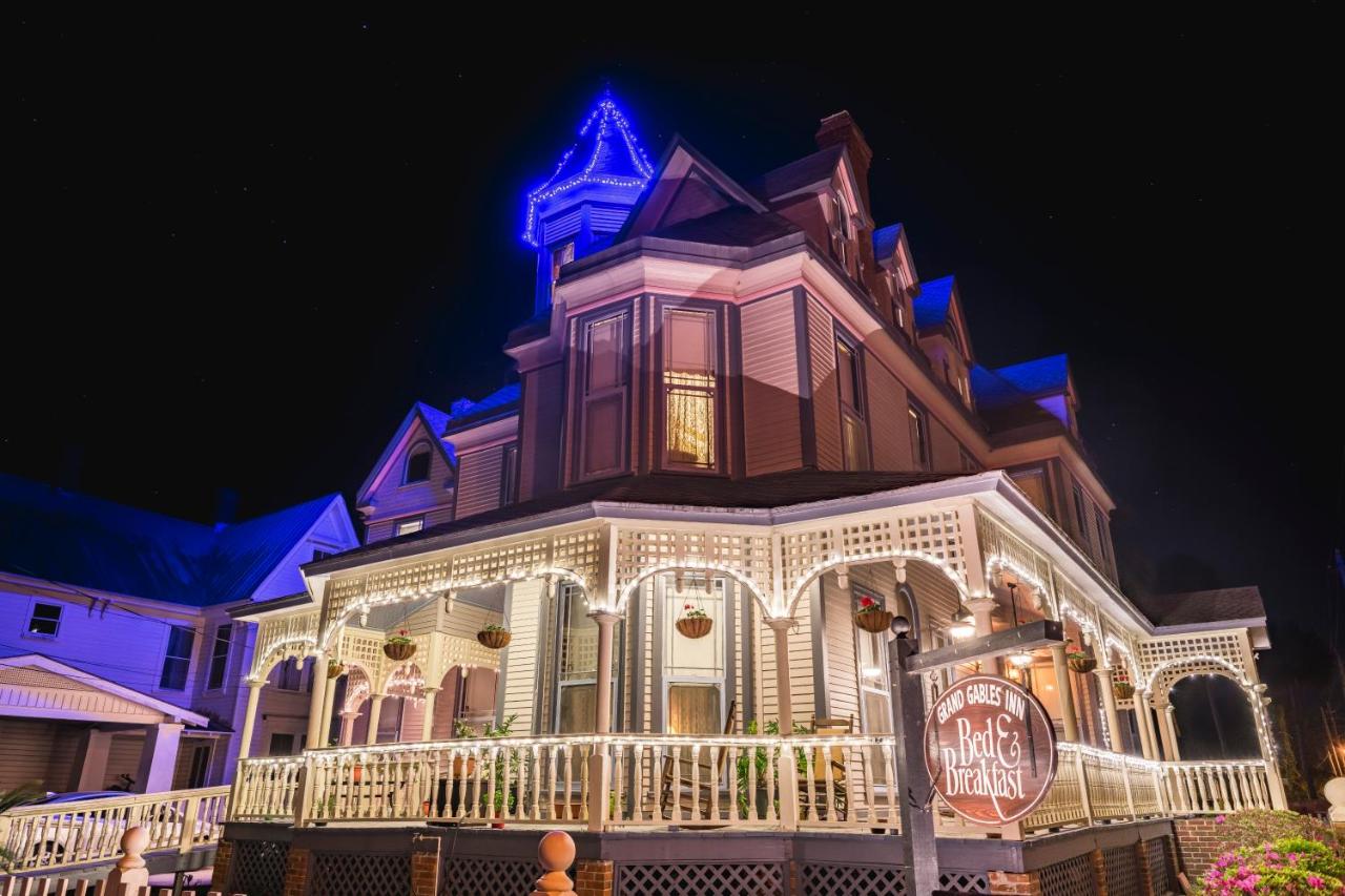  | Grand Gables Inn