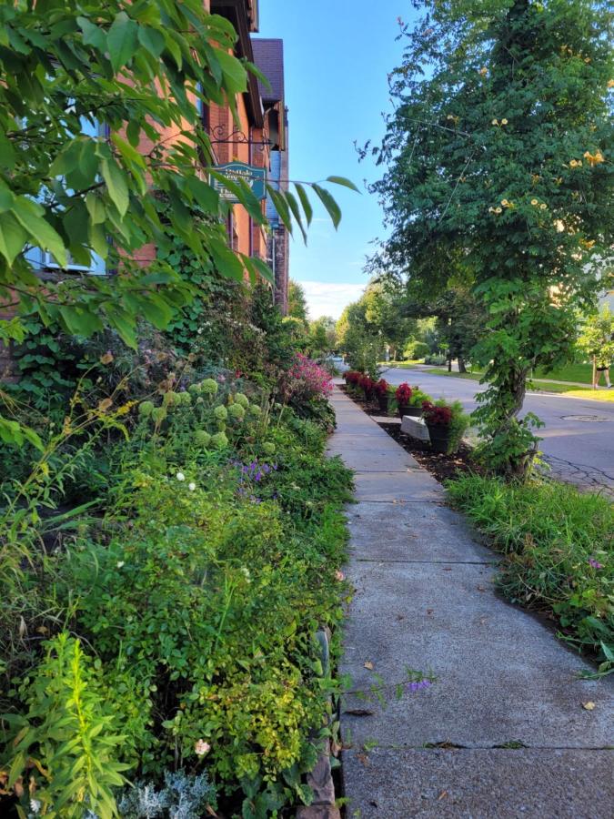  | Buffalo Harmony House