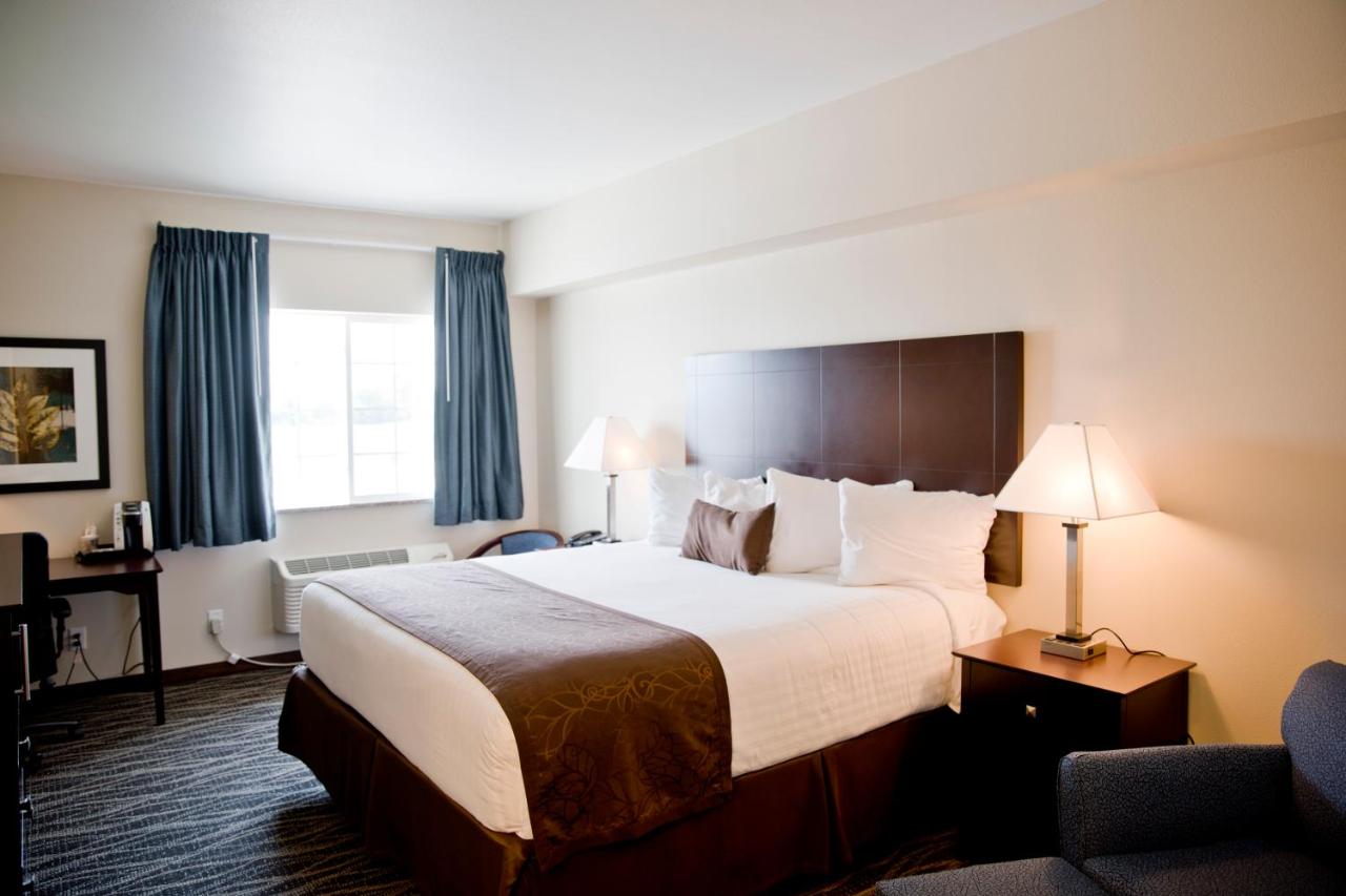 King Room at Cobblestone Inn & Suites - Clarinda