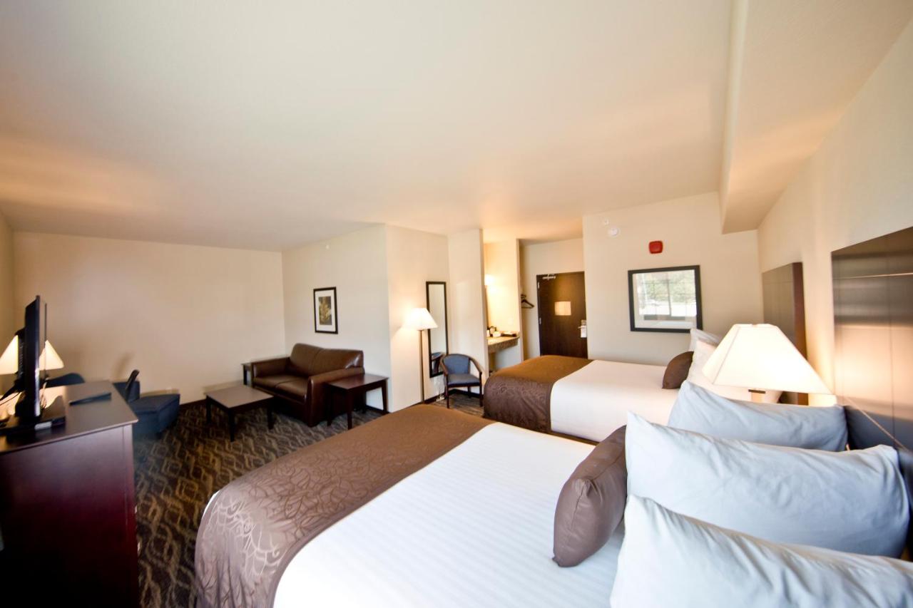 Family Suite at Cobblestone Inn & Suites - Clarinda