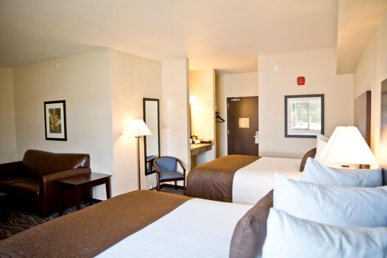 Family Suite at Cobblestone Inn & Suites - Clarinda