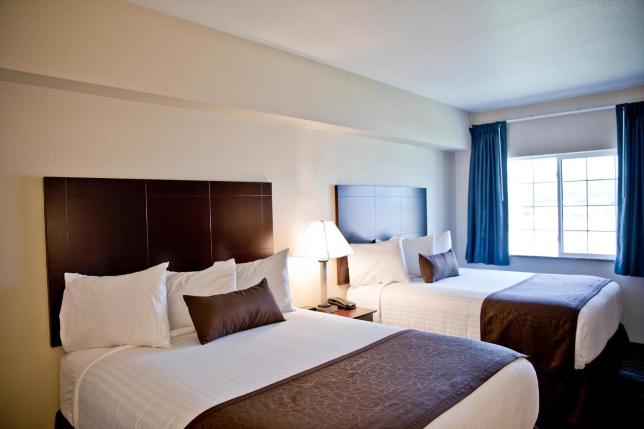 Family Suite at Cobblestone Inn & Suites - Clarinda