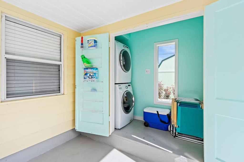| PRIVATE POOL OASIS BY SIESTA KEY WITH YOGA RETREAT