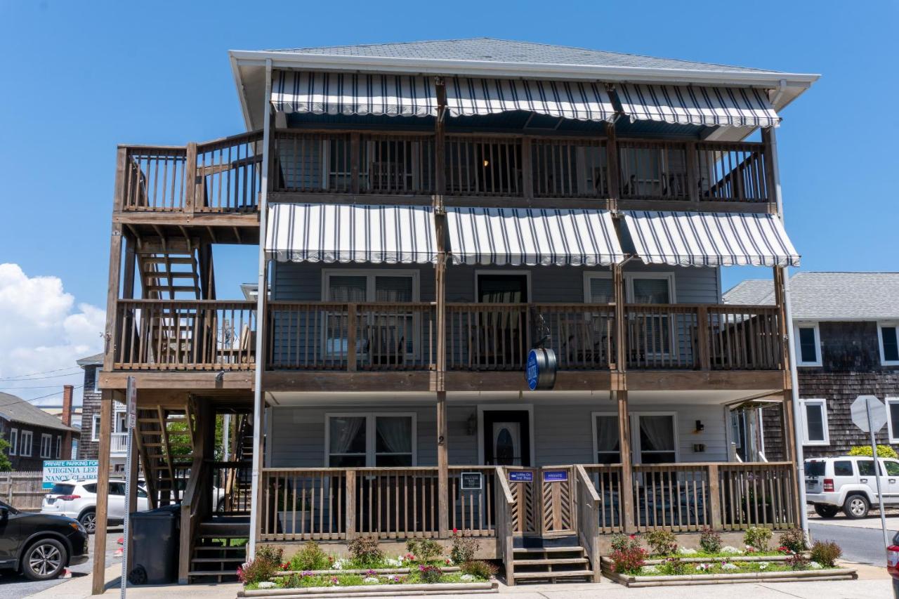 | Beach Walk Hotel