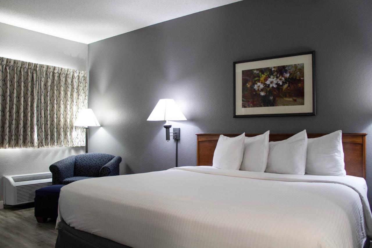  | New Victorian Inn & Suites in Sioux City, IA