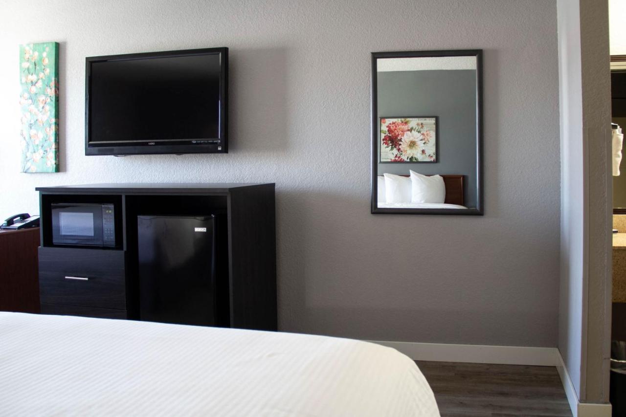  | New Victorian Inn & Suites in Sioux City, IA