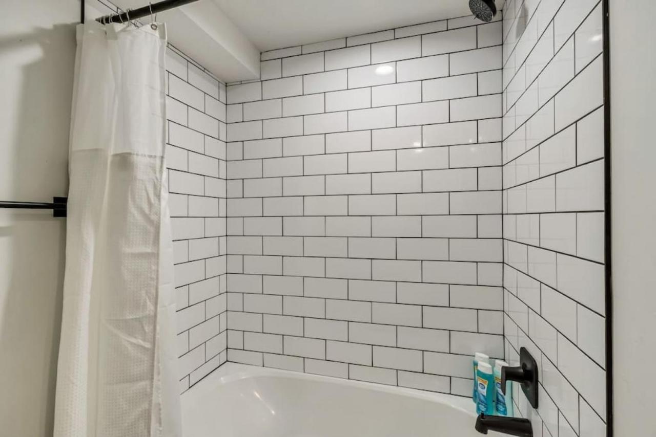 | Renovated Unit Near Famous Trails 10 Min Drive