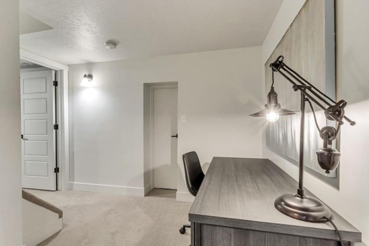 | Renovated Unit Near Famous Trails 10 Min Drive