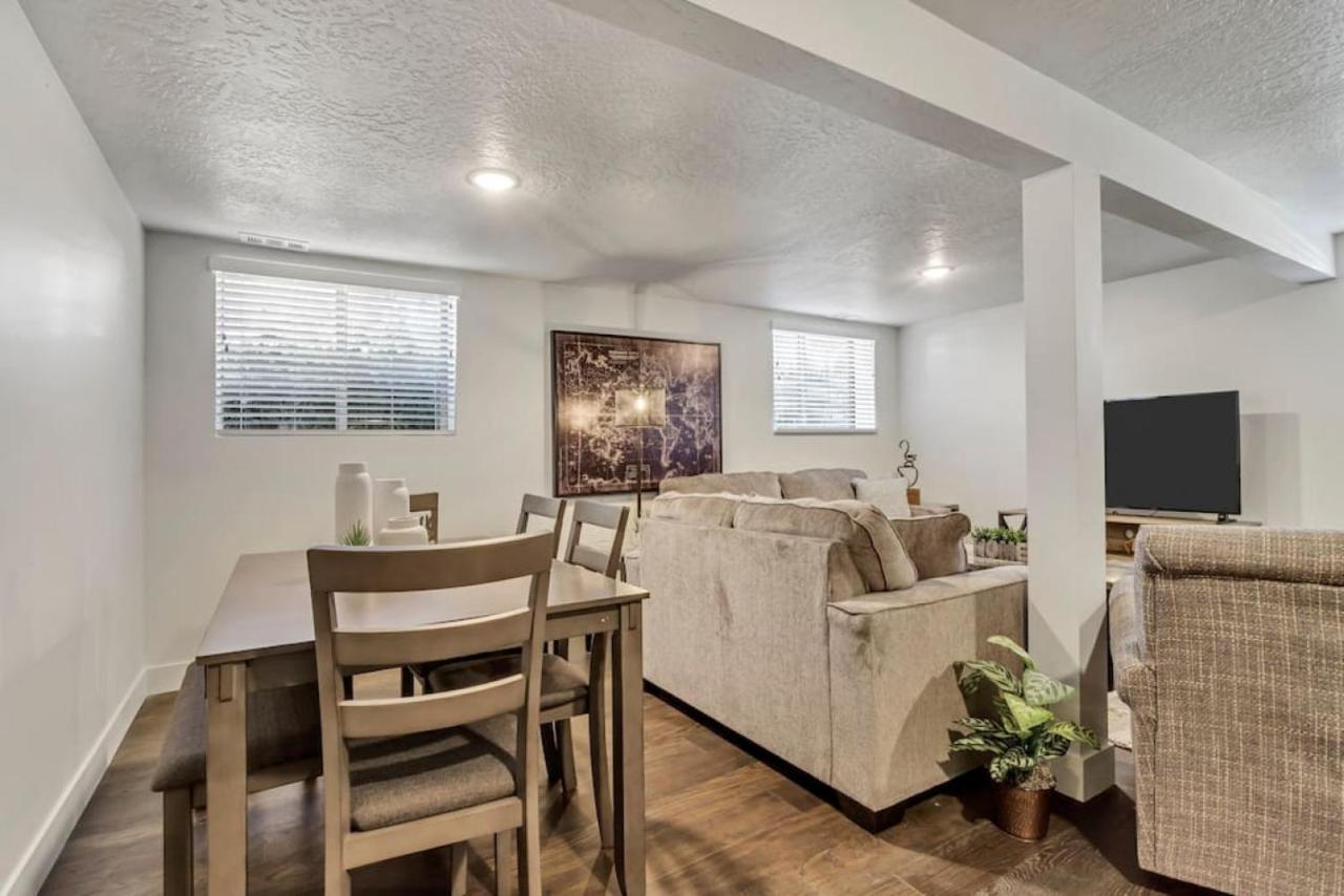 | Renovated Unit Near Famous Trails 10 Min Drive