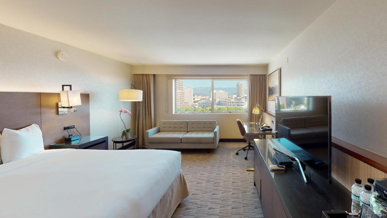 Executive King Room at Miyako Hotel Los Angeles