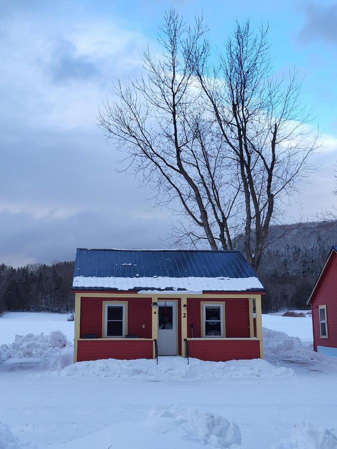 | Mohawk Cottages