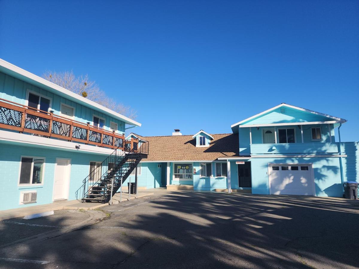 | Lake Front Resort (LP#7)