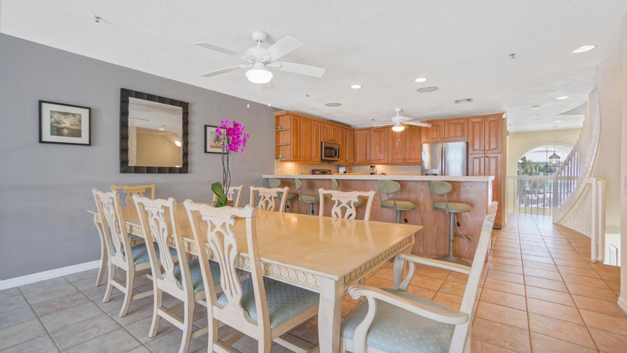 Oceanfront Three-Bedroom Villa at Glunz Ocean Beach Hotel & Resort