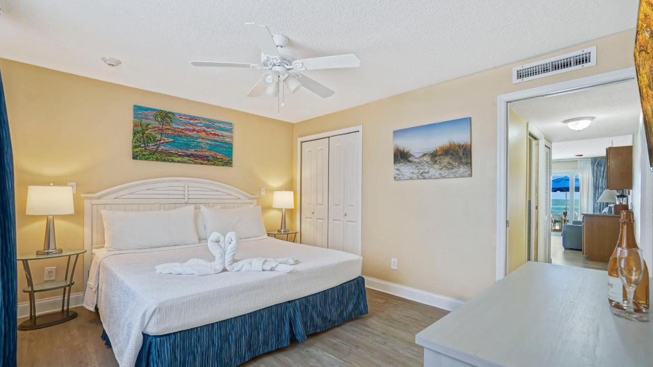 King Suite with Sofa Bed - Beach Level at Glunz Ocean Beach Hotel & Resort